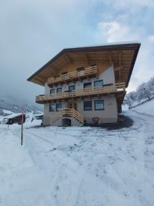 Το Vorderkreuzsaalgut τον χειμώνα +6 φωτογραφίες