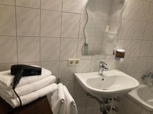 A bathroom at Ferienwohnung Thöny Vandans