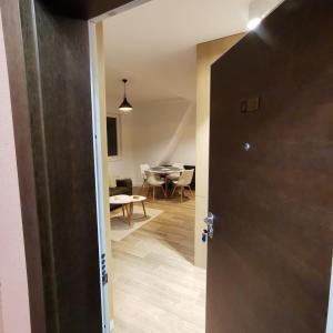 Fotografija v galeriji nastanitve Apartman Divcigora Sokic 2 v Divčibarah