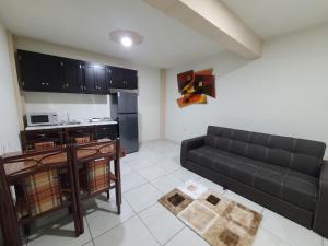 Afbeelding uit fotogalerij van Apartamentos Milenario in Guadalupe Victoria +8 foto's