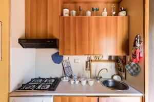Kitchen o kitchenette sa Il Rifugio ai Castelli