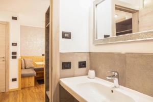 Ένα μπάνιο στο Chalet Osmar Suite 2