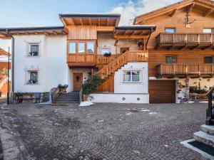 Budova, v ktorej sa apartmán nachádza