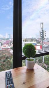 Vista generica su Giacarta o vista sulla città dall'interno dell'hotel