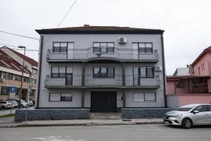 Gallery image of Apartmani Dora in Požega