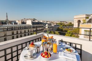 Afbeelding uit fotogalerij van Hôtel Napoleon Paris in Parijs