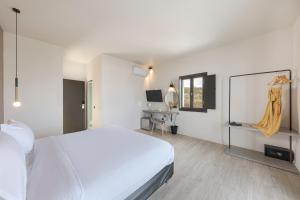 Gallery image of Pearl Inn Hotel by Pearl Hotel Collection in Imerovigli