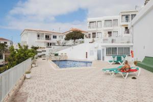 Kép Dúplex con piscina junto al mar szállásáról Puerto de Santiagóban a galériában