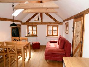 Un lugar para sentarse en Mühle zu Waching 7 fotos más