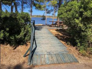 Photo de la galerie de l'établissement ClickSardegna Villa Lavinia con piscina e accesso alla laguna Calich, à Casa Linari