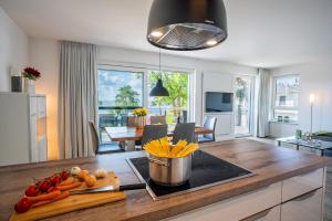 Φαγητό σε αυτό το διαμέρισμα ή κάπου εκεί κοντά