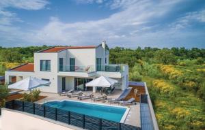 Πισίνα στο ή κοντά στο Villa Izabel with hot Whirpool