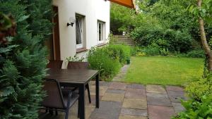 Zahrada ubytování Stadtnahe Wohnung mit Garten und Parkplatz