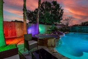 Fotografie z fotogalerie ubytování Perfect Getaway with POOL, SPA, and Private Gym v destinaci Spring