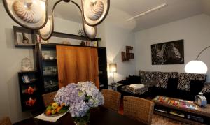 Posezení v ubytování Apartamentos Spellos en Malpica