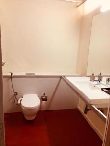 Koupelna v ubytování Presidency Artotel, Kochi