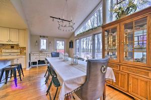 HaslettHome on 10 Acres Perfect for MSU Football Weekend的相册照片