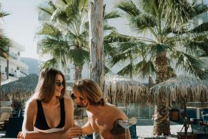 Hostia v ubytovaní Infinity Blue Boutique Hotel & Spa - Adults Only