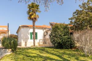 Zahrada ubytování Holiday Home Cohar