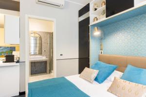 A bed or beds in a room at Cosy Studio Brera & Moscova!