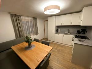 Η κουζίνα ή μικρή κουζίνα στο Appartement franz-josef