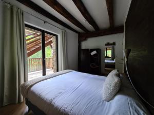 Telewizja i/lub zestaw kina domowego w obiekcie Arantza Apartamentuak