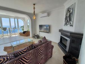 Μια τηλεόραση ή/και κέντρο ψυχαγωγίας στο Villa Tango