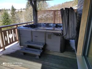Gambar di galeri bagi Chalet neuf avec jacuzzi privé, vue imprenable sur Massif des Vosges di Belfahy