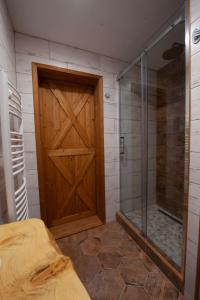 Łazienka w obiekcie Apartmán Stodola1 Harrachov