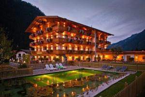 Gallery image of Landhotel Rauchenwalderhof in Mayrhofen