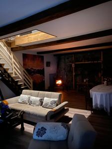 Posezení v ubytování IURI udesiani's GUESTHOUSE