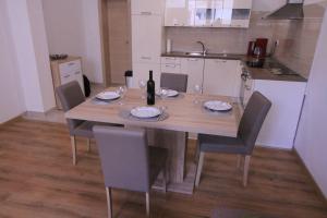 Kuchyňa alebo kuchynka v ubytovaní Apartman Darija