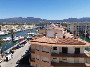 a view of a marina from a building at CLUB NAUTIC 3 in Empuriabrava