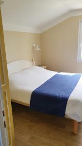 Postel nebo postele na pokoji v ubytování Les Bosquets 3 - Piscine chauffee + 9 fotografií