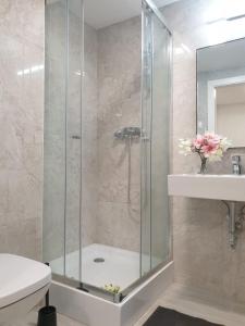 Ванна кімната в Betariel Apartments M12