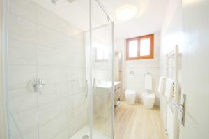 A bathroom at DolceVita Apartments N 285