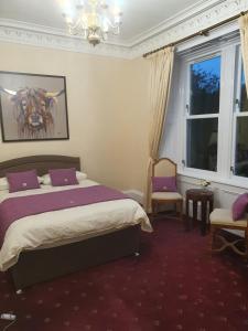 Postel nebo postele na pokoji v ubytování Fassfern Guesthouse