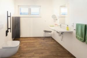 Koupelna v ubytování Ferienwohnung Bergäcker + 14 fotografií