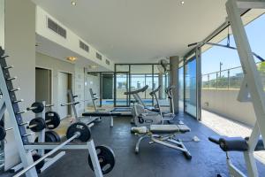 Fitnesscentret og/eller fitnessfaciliteterne på Heaven on Earth - Blouberg Beachfront Self-catering Apartment