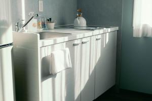 ภาพในคลังภาพของ 7 Rooms Hotel & Cafe - 30mins from Disneyland ในโตเกียว