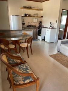 Kuchyň nebo kuchyňský kout v ubytování Apartamento Privê do Atlântico em Salinas
