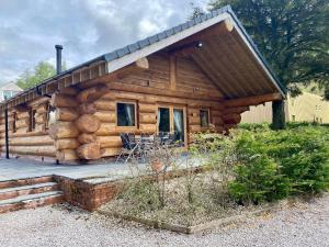 Gallery image of Ewes Water Log Cabins in Langholm