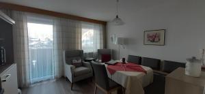 Posedenie v ubytovaní Pension und Appartement Weinschreiber