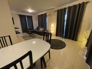 Zona de estar de 3Bdr apt Pizza Hut By Platform 357