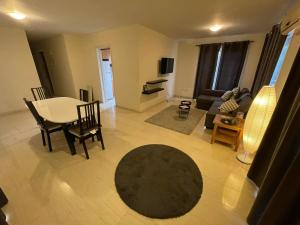 Zona de estar de 3Bdr apt Pizza Hut By Platform 357