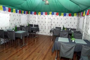 Εστιατόριο ή άλλο μέρος για φαγητό στο Omya Forest Camps