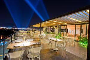 A restaurant or other place to eat at Ramada Resort by Wyndham Bodrum