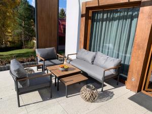 Posedenie v ubytovaní Tylko Tu i Teraz- Sauna, Balia z jacuzzi, Bon turystyczny