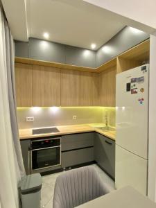 Η κουζίνα ή μικρή κουζίνα στο VIP apartment in Odessa