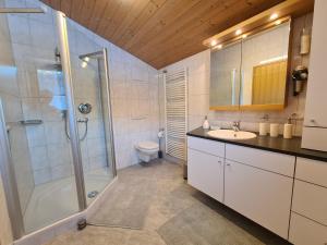 Kúpeľňa v ubytovaní Ferienwohnung Greber Gertraud + 36 fotografií